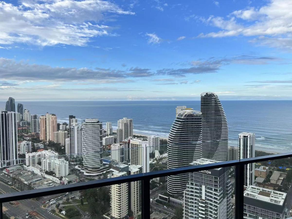 2 Bedroom Luxurious Family Apartment On 40Th Floor With Amazing Ocean Coastline Broadbeach Gold Coast Gc40 Exterior photo