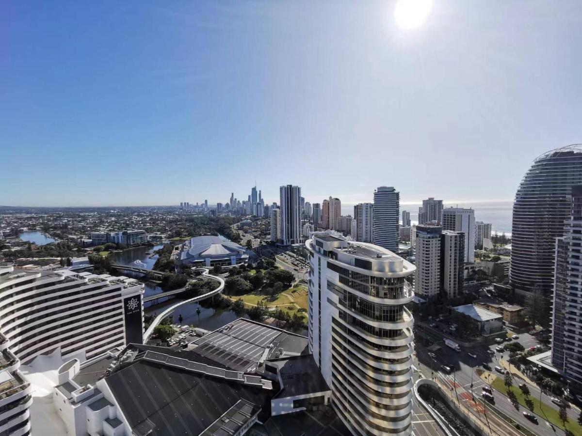 2 Bedroom Luxurious Family Apartment On 40Th Floor With Amazing Ocean Coastline Broadbeach Gold Coast Gc40 Exterior photo