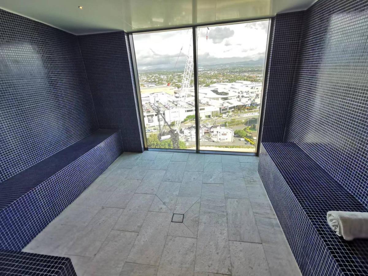 2 Bedroom Luxurious Family Apartment On 40Th Floor With Amazing Ocean Coastline Broadbeach Gold Coast Gc40 Exterior photo